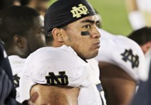 The Manti Te'o Hoax, from the Perspective of a Football Fanatic's Wife The Manti Te'o Hoax, from the Perspective of a Football Fanatic's Wife