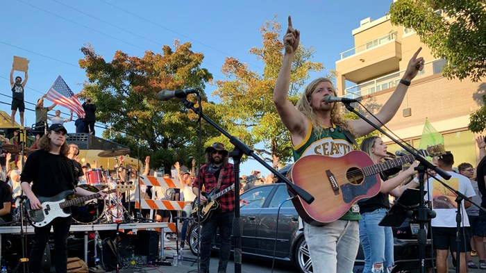 Bethel’s Sean Feucht Rallies ‘Worship Protest’ in Seattle