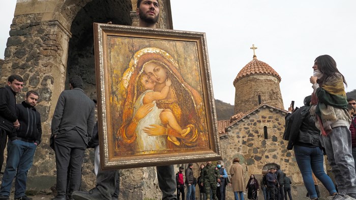 As Armenians Burn Homes, Will Azerbaijan Protect Churches?