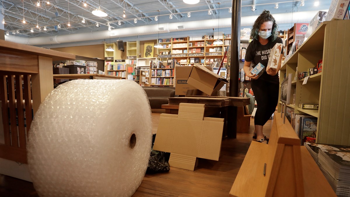 How Christian Bookstores Survived 2020 - Vimarsana News