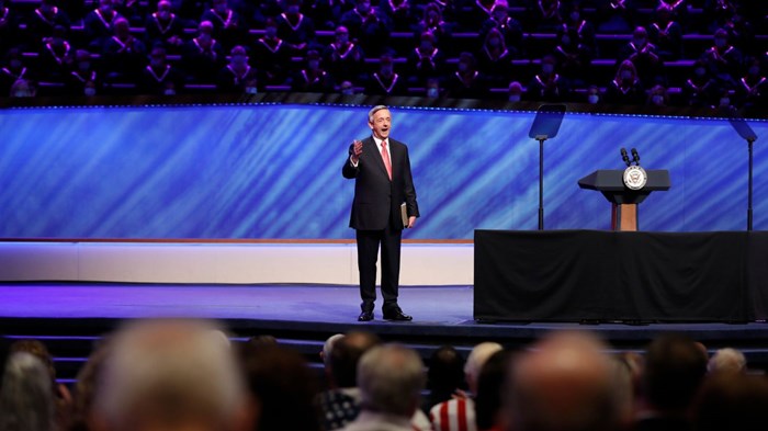 Evangelicals’ Vaccine Skepticism Isn’t Coming from the Pulpit