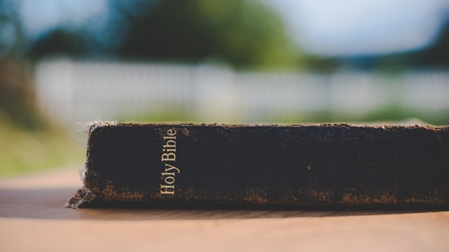 What Biblical Preaching Is and Isn’t What Biblical Preaching Is and Isn’t