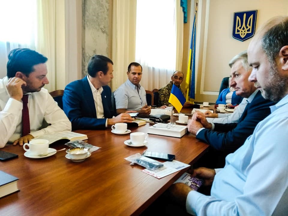 A Bible study in the Ukrainian parliament.