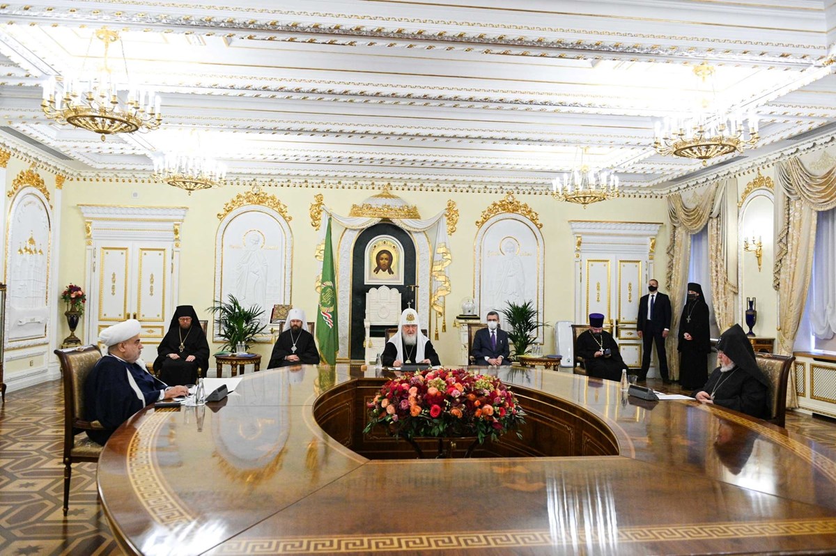 Russian Orthodox Patriarch Kirill I hosts a Moscow summit with Armenian Catholicos Karekin II (right) and Azerbaijan Grand Mufti of the Caucasus Allahshukur Pashazade (left) on October 13.