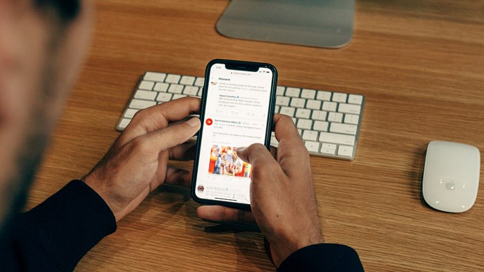 Four Ways to Do Better When You Want to Deliver a Harsh Comment Online Four Ways to Do Better When You Want to Deliver a Harsh Comment Online