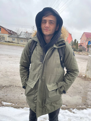 Anatoly, un cristiano ucraniano de 26 años, es uno de los civiles que murieron en los ataques rusos del domingo. Anatoly, un cristiano ucraniano de 26 años, es uno de los civiles que murieron en los ataques rusos del domingo.