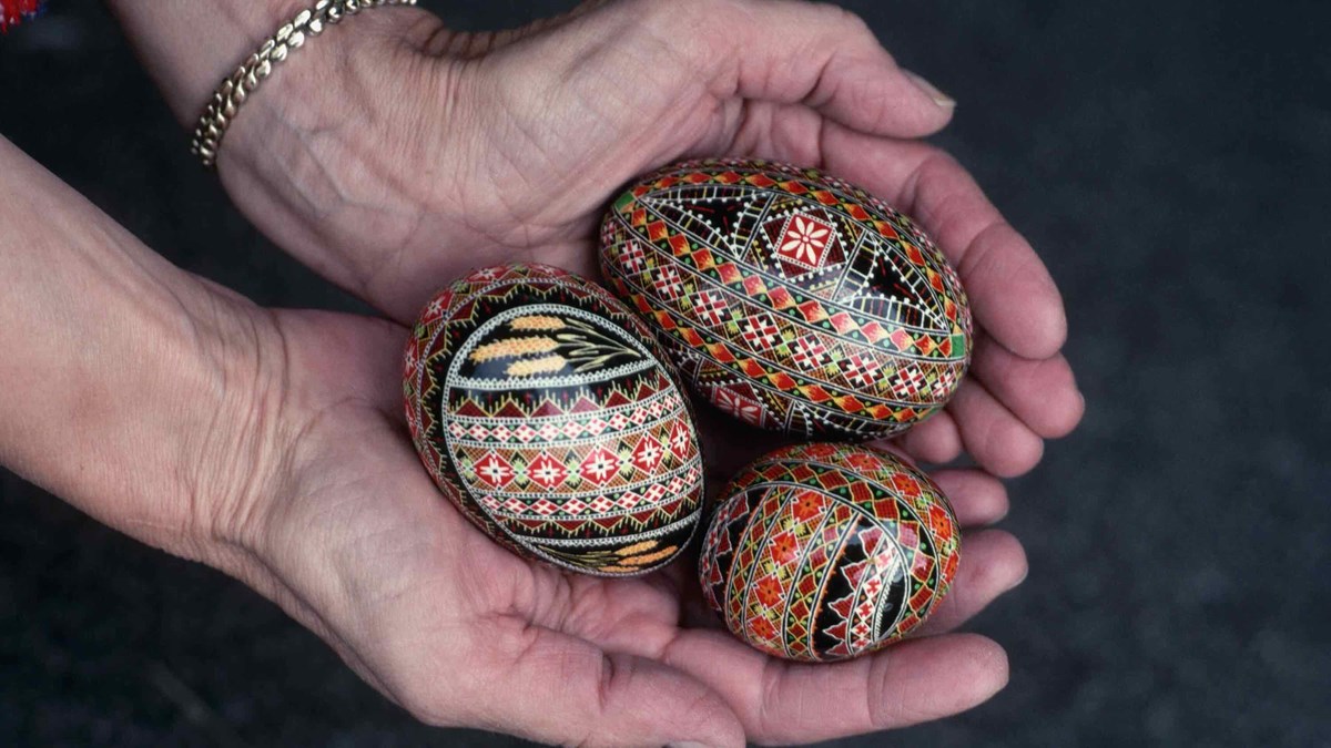 Pysanky and Prayer: US Churches Use Ukrainian Easter Eggs ...... | News & Reporting - Vimarsana News
