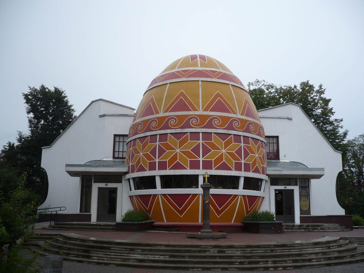 The Pysanky Museum in Kolomyia, Ukraine, has eggs from many regions. The Pysanky Museum in Kolomyia, Ukraine, has eggs from many regions.