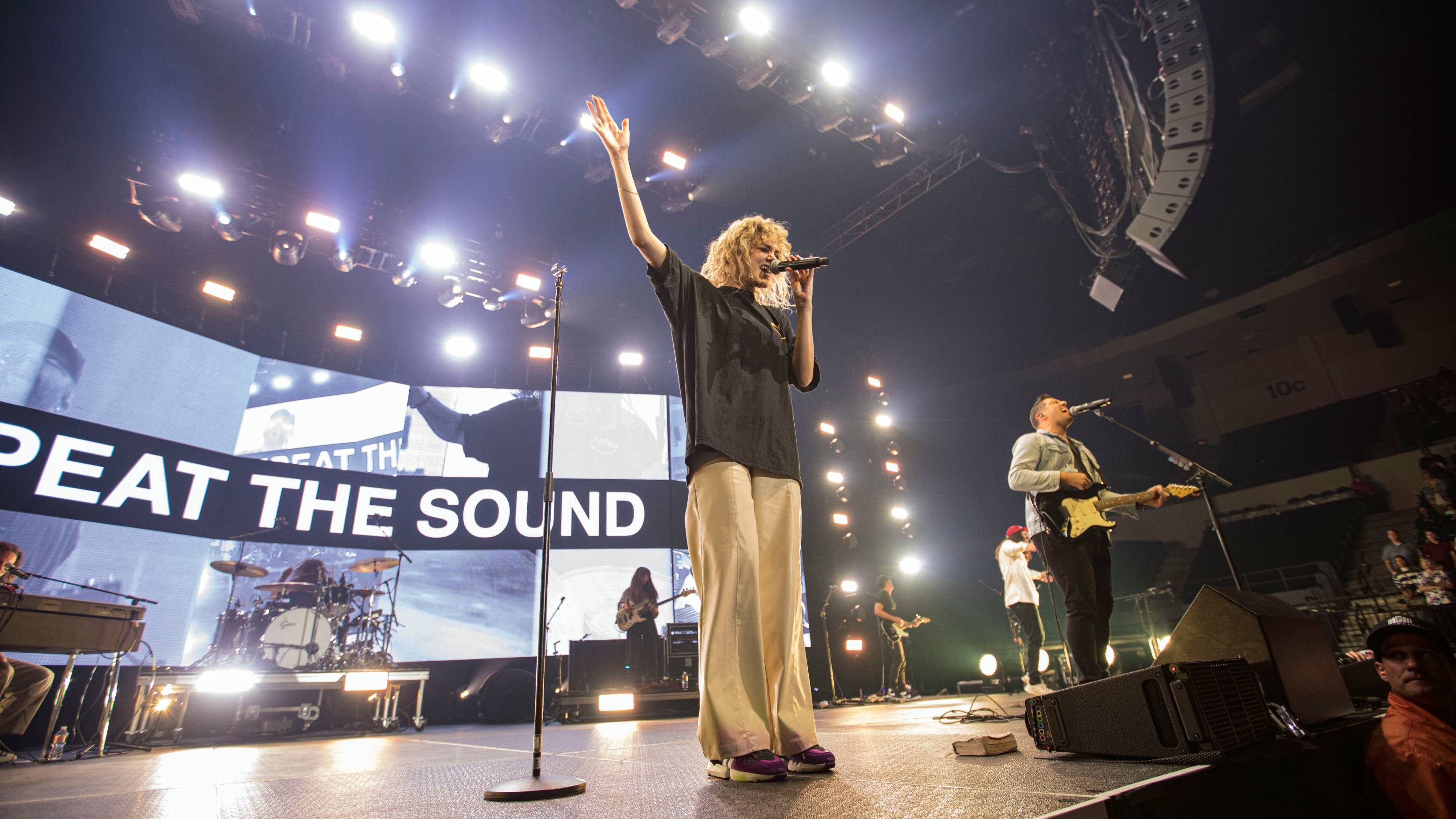 Hillsong Worship Team Is Dropping Out of Tour in the Wake of