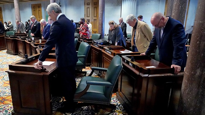 Why Tennessee Is Just Now Looking at Lifting a Ban on Clergy in the Legislature