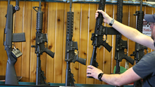 Les évangéliques blancs américains veulent aussi un contrôle plus strict des armes