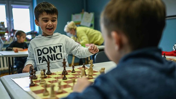 Should every child be made to play chess? - BBC News