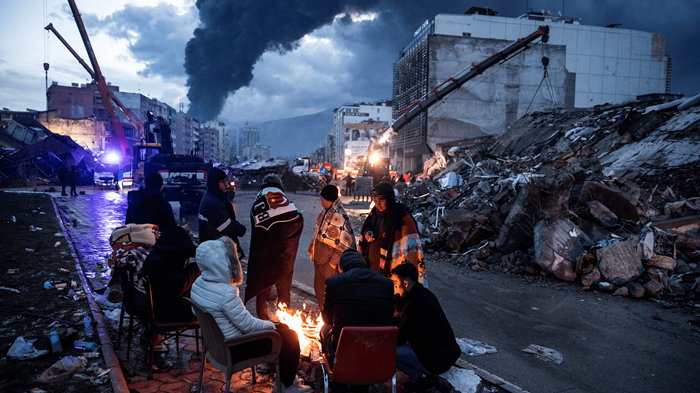 Cristãos turcos e sírios se unem para ajudar as vítimas do terremoto
