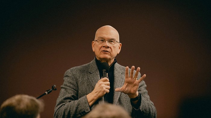 Tim Keller Calls on God’s ‘Providential Oversight’ Amid Treatment for New Tumors