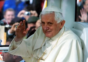 Why Evangelical Leaders Love Pope Benedict XVI (And His Resignation)