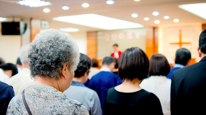 在美南浸信会的华人教会中，女性继续使用牧师的职称