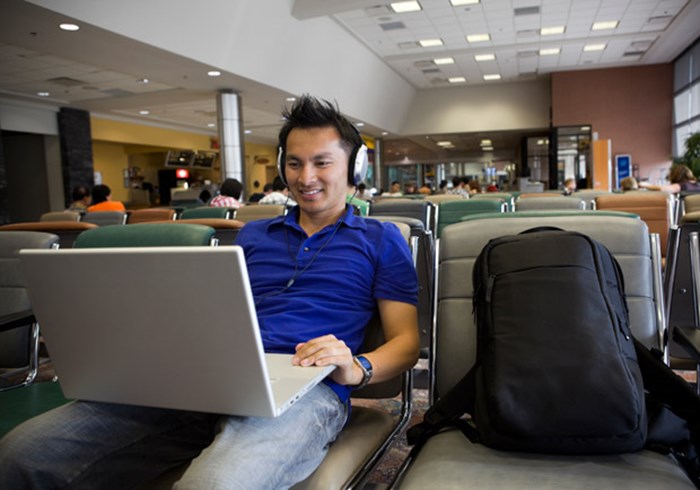 Christian Colleges Try Massive Online Courses Christian Colleges Try Massive Online Courses