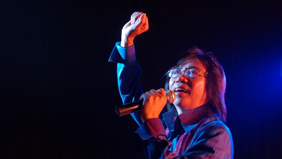 शॉन कॉनरी की पेंटिंग से लेकर हिट इंडोनेशिया लेखन तक…