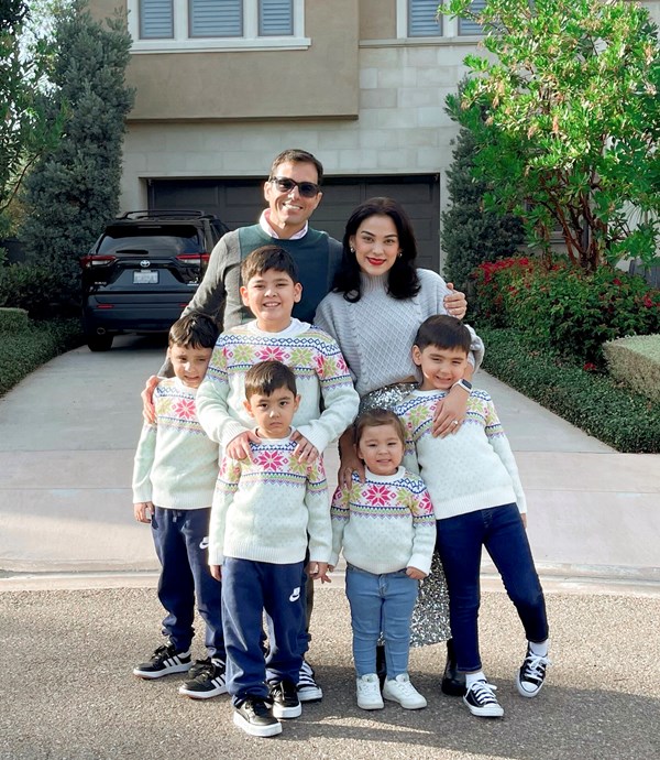 Jerika Ejercito with her husband and kids.