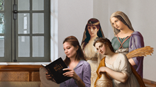 Leyendo la Biblia entre mujeres