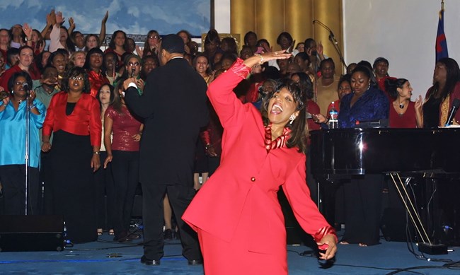 Sandra Crouch sings at New Christ Memorial Church, San Fernando, California, circa 2005. Sandra Crouch sings at New Christ Memorial Church, San Fernando, California, circa 2005.