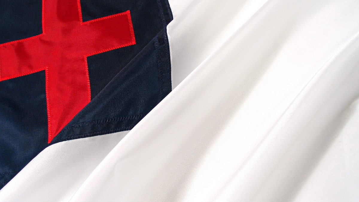 దైవపరిపాలన బహుళత్వానికి శత్రువు కాదు