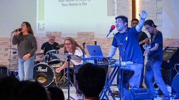 This Is the Day' for Filipinos to Develop Their Own Worship Music | News &  Reporting | Christianity Today