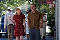 Rachel McAdams and Ryan Gosling as a young Allie and Noah
