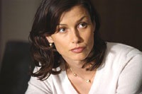 Bridget Moynahan as Yuri's wife