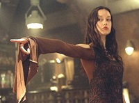 When River (Summer Glau) begins behaving oddly, strange events develop