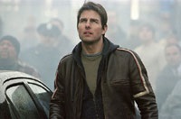 Tom Cruise plays Ray Ferrier, on the run from some nasty aliens