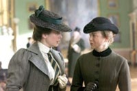 Millie Warne (Emily Watson) befriends Beatrix