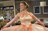 Katherine Heigl as Jane, glowing in one of her many bridesmaid dresses