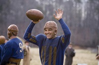 George Clooney as Bulldogs captain Dodge Connolly