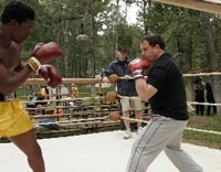 Director Rod Lurie learns a bit about boxing on the 'Champ' set
