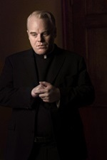 Philip Seymour Hoffman as Father Brendan Flynn