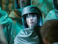 Jennifer Connelly as Dr. Helen Benson