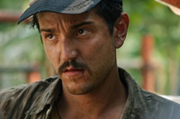 Diego Luna as Beto, aka 'Rudo'