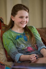 Abigail Breslin as Anna