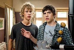 Cousins Jake (Austin Butler) and Tom (Carter Jenkins)