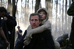 Director Spike Jonze with Max on the set