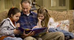 Sam Shepard as Hank Cahill with his granddaughters