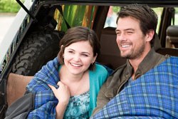 Ginnifer Goodwin as Aunt Bea, Josh Duhamel as Uncle Hobart