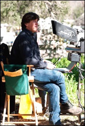 Director Cameron Crowe on the set