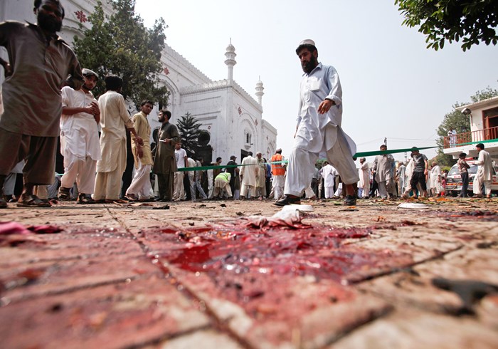 Sunday Suicide Bombers Kill More Than 80 at Symbolic Pakistan Church
