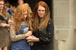 Julianne Moore & Chloe Grace Moretz in Carrie