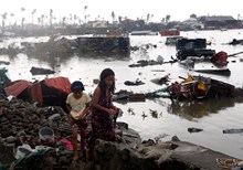 Witness Walks 'Endless Path of Misery' Left by Super Typhoon Haiyan