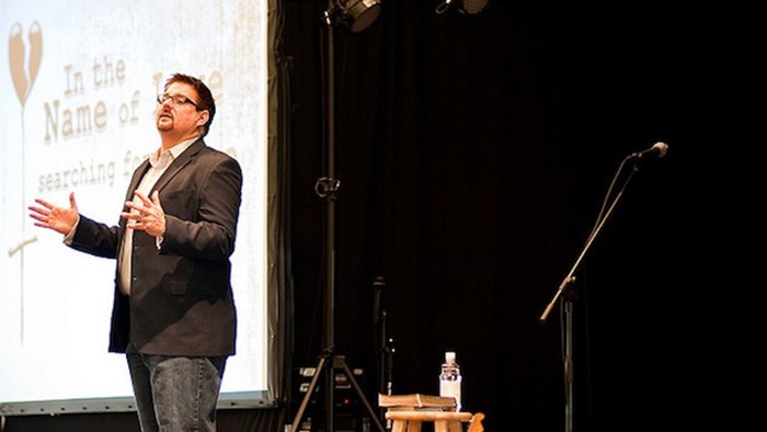 New Research: Americans Prefer In-Person Preaching to Video New Research: Americans Prefer In-Person Preaching to Video