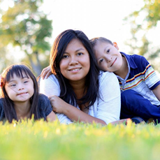 Photo of Alicia and her two children by photo style