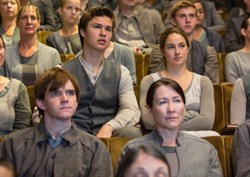 Shailene Woodley and Ansel Elgort in 'Divergent'